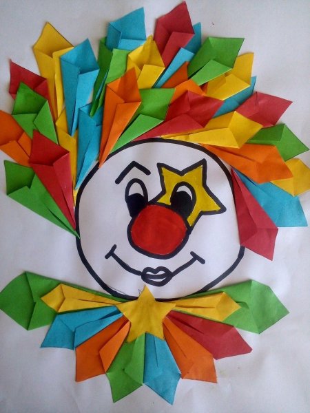 Поделка клоун из цветной бумаги