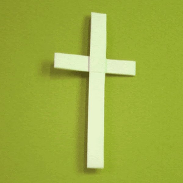 Крест из бумаги объемный
