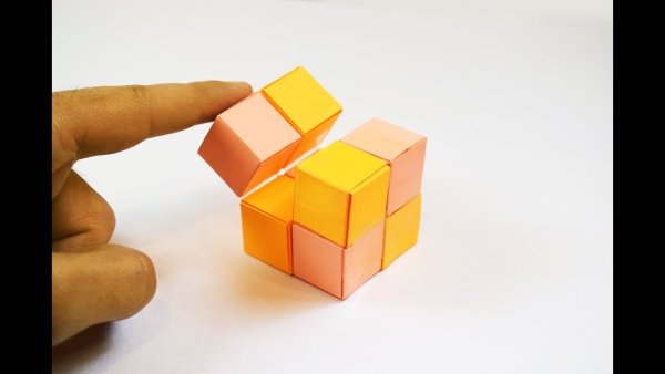 Кубик Рубика из картона