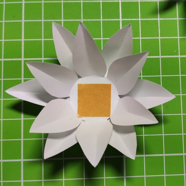 Модульное оригами Лилия кувшинка