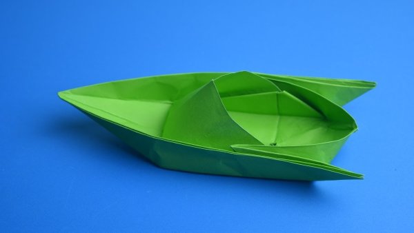 Кораблик оригами катер