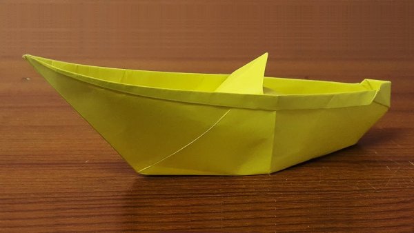 Кораблик плоскодонка из бумаги