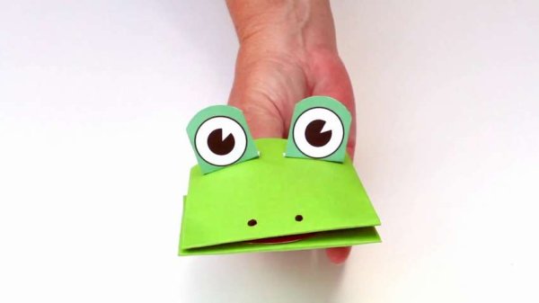 Бумажная игрушка лягушка