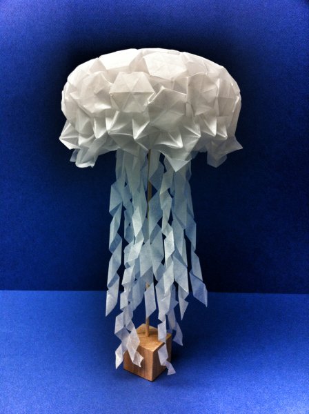 Бумажная медуза