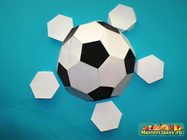 Поделка футбольный мяч из бумаги