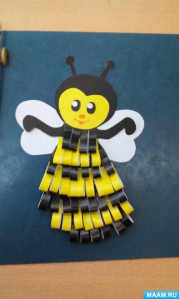 Поделка Пчелка из бумаги