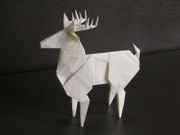 Оригами олень из бумаги