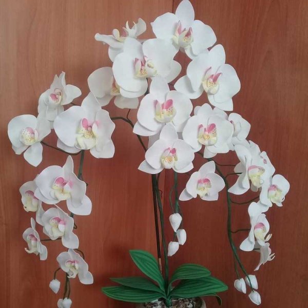 Орхидея из гофрированной бумаги