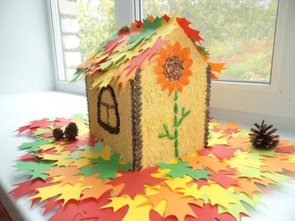 Осенняя поделка домик из картона