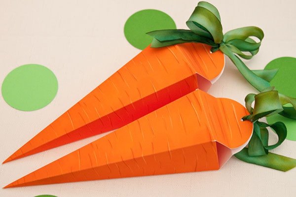 Морковь из картона