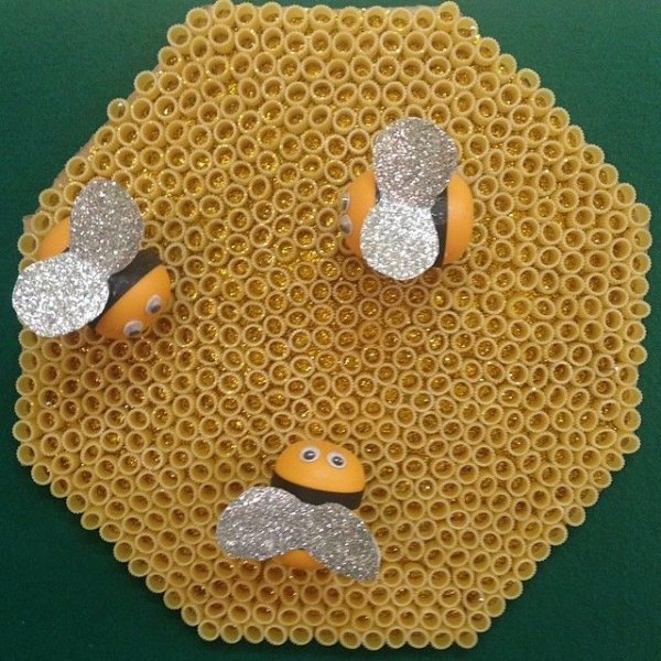 Поделка пчелиные соты