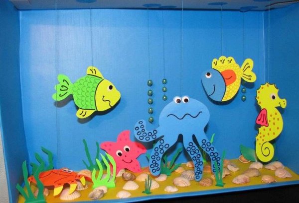 Поделка аквариум с рыбками из бумаги