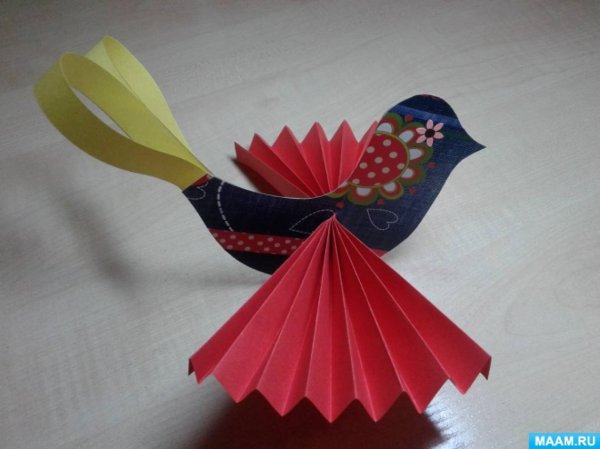Птица счастья из бумаги