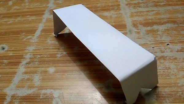 Скамейка из картона