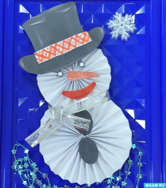 Снеговик из бумажной гармошки