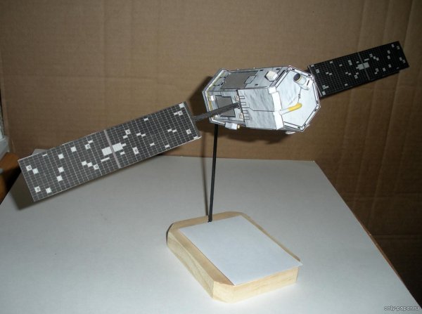 Макет космического спутника