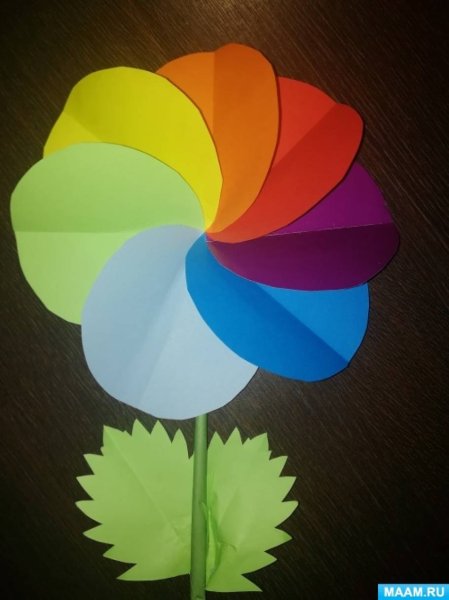 Семицветик из цветной бумаги