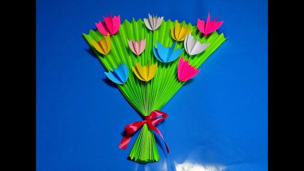 Букет цветов из цветной бумаги