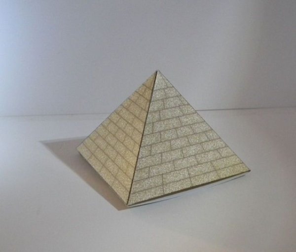 Поделки египетская пирамида из бумаги