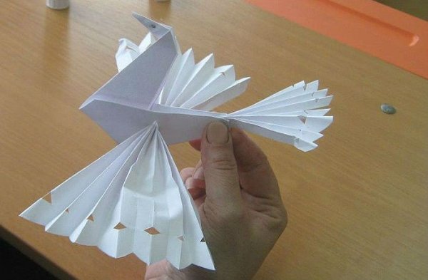 Птица счастья из бумаги