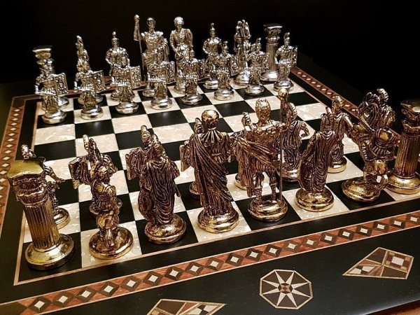 Шахматы "сражение" венге антик