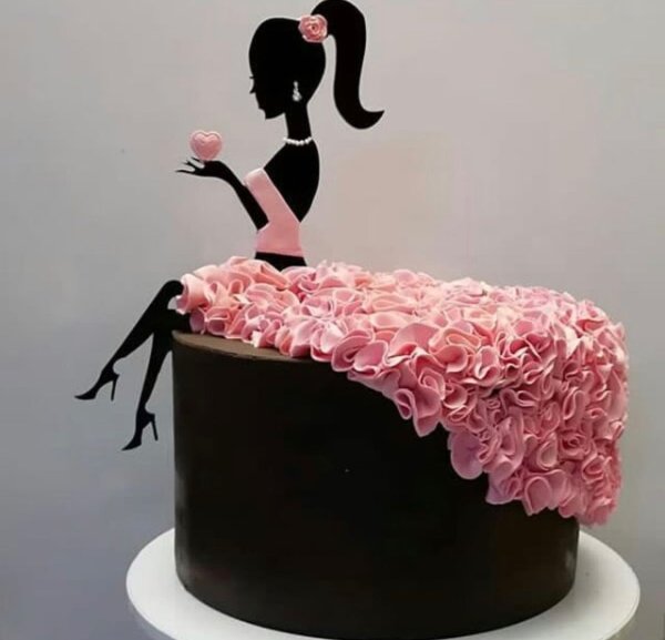 Креативный торт для девушки