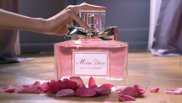 Духи Miss Dior absolutely Blooming