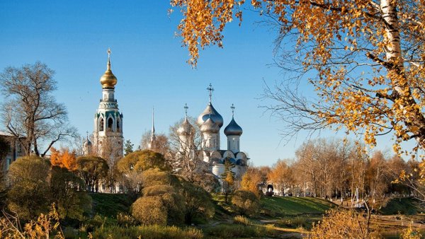 Золотая осень храмы Вологда
