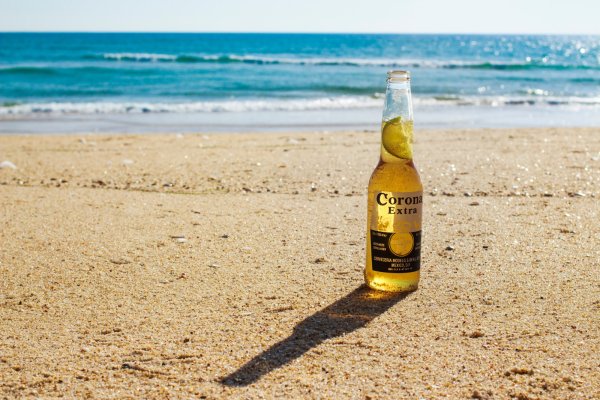 Море пляж пиво