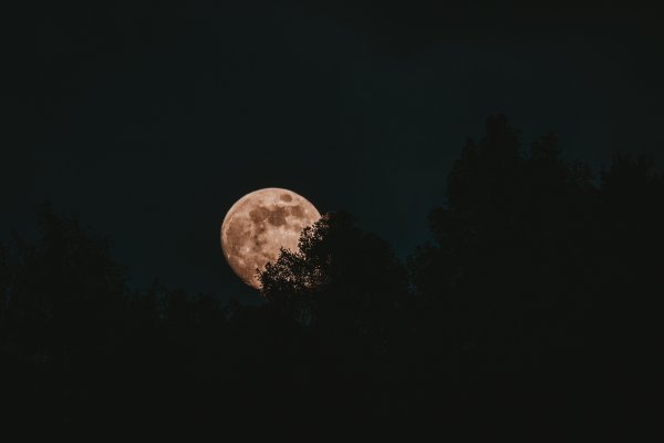 Луна фото