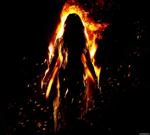 Девушка пламя