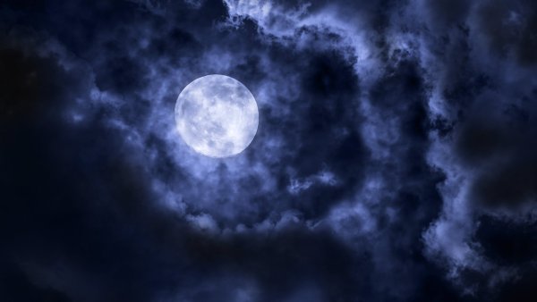 Ночное небо с луной