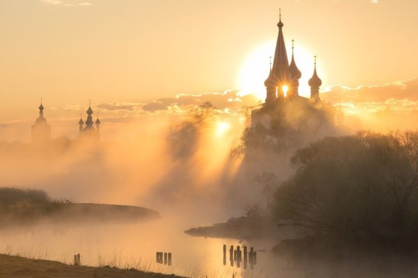 Церковь в тумане