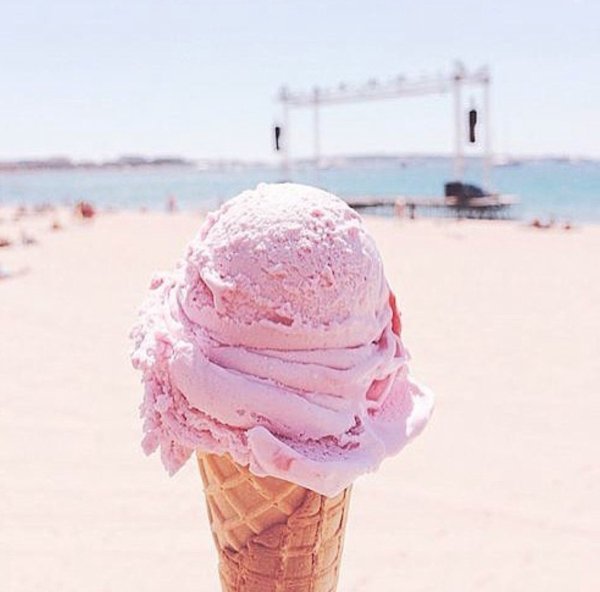 Мороженое розовый