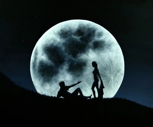 Парень и Луна
