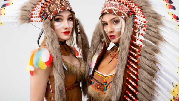 Обои девушек индейцев