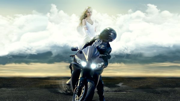 Красивые девушки на мотоциклах