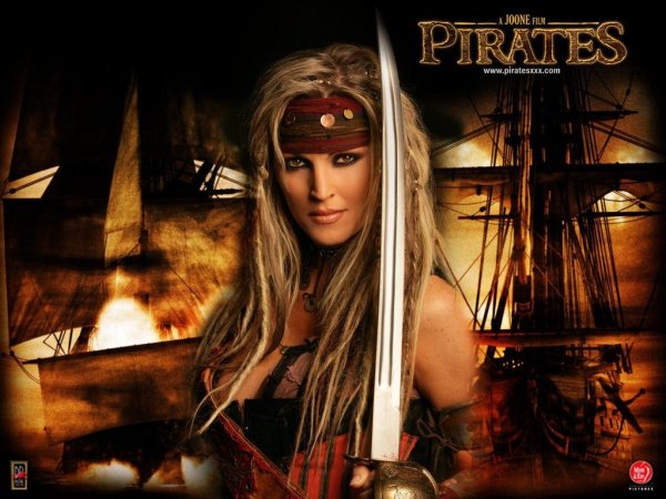 Женщина пират