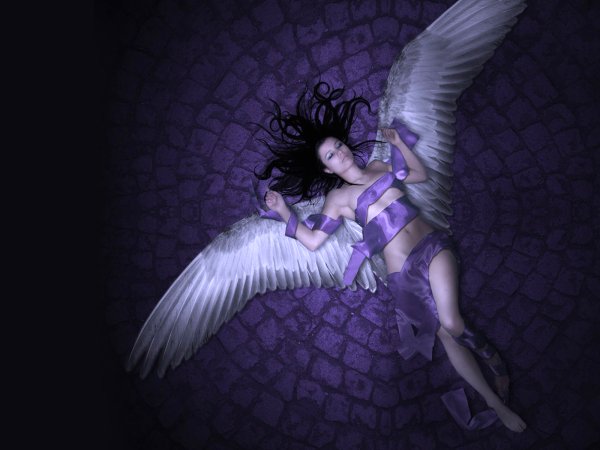 Ангел с фиолетовыми крыльями