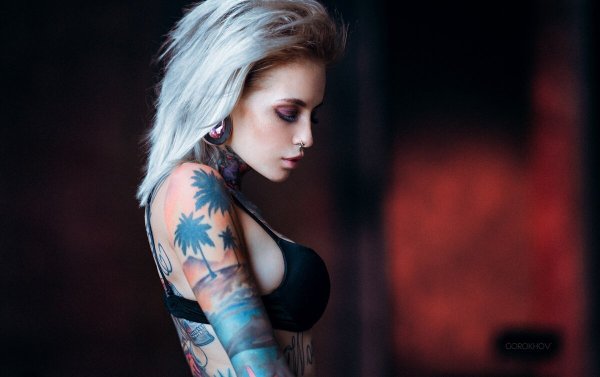 Красивые татуированные девушки