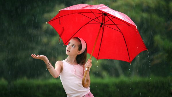 Зонт в руке