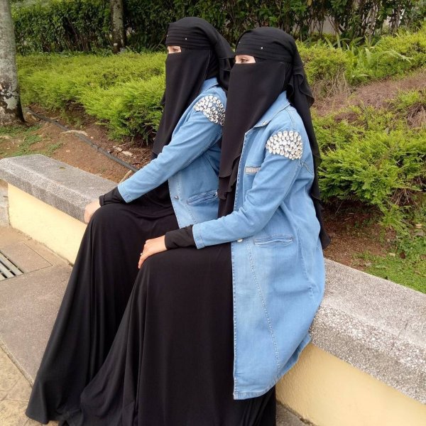Хиджаб и паранджа и никаб и абайя