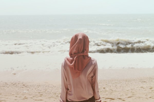 Девушка в хиджабе