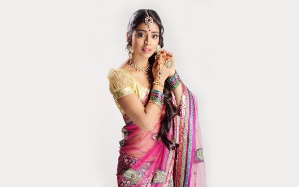 Shriya Saran красавица