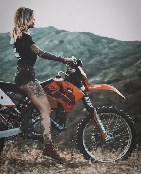 Кросс мотоцикл для девушек