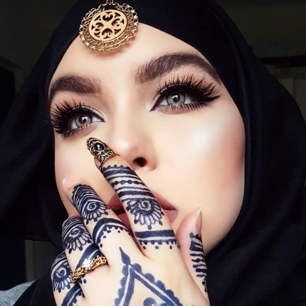 Красивые арабские девушки