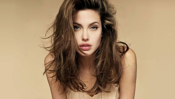 Анджелина Джоли фото