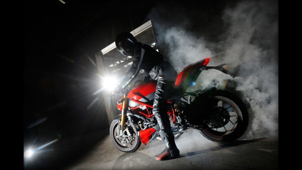 Custom Ducati Streetfighter 848
