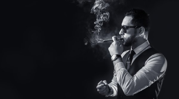 Джентльмен с сигарой