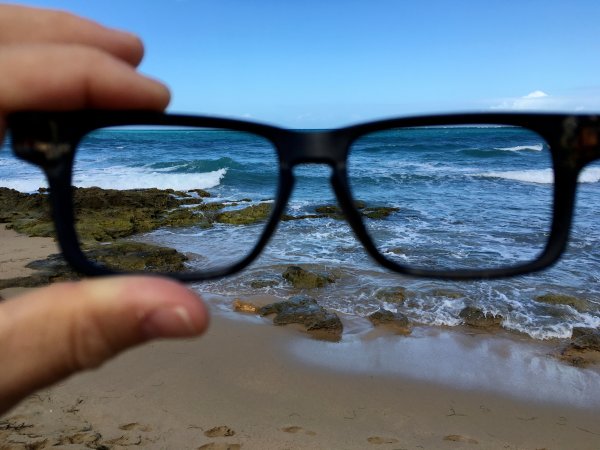 Море в очках